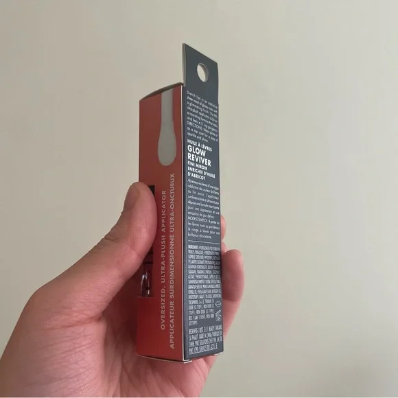 NEW Elf Glow Reviver Lip Oil in Super Neutral - Picture 4 of 4